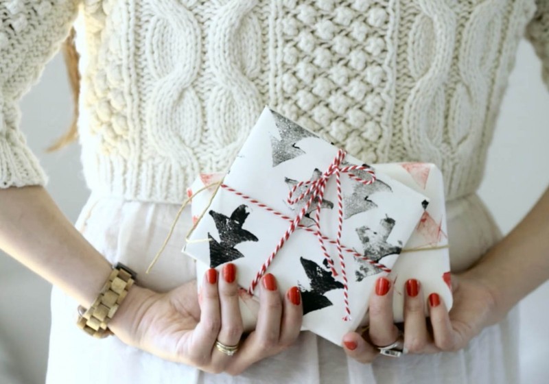 Leon's: Holiday Social Media